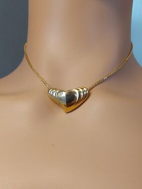 15" Slider Heart Goldtone Short Necklace